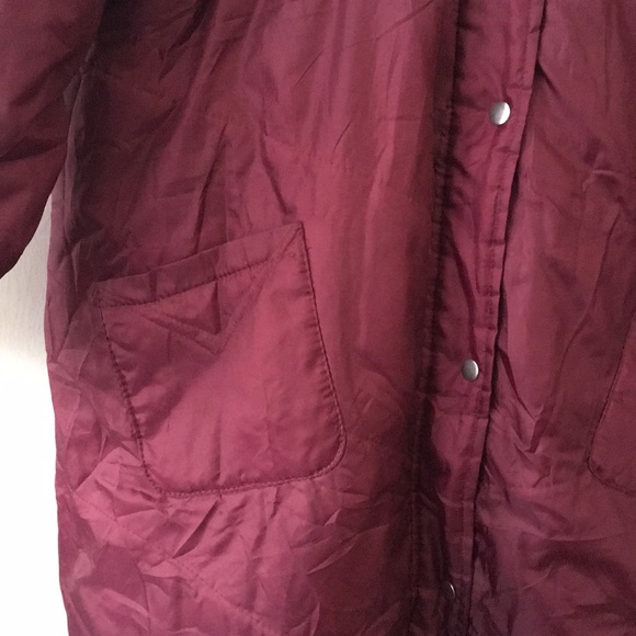 SOLD - Vintage Oversized Puffer - Picture 5 of 8